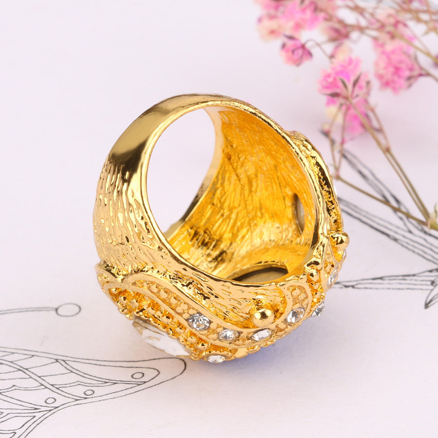 SOVEREIGN STONE Retro Crown Ring Satellite Stone